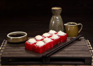 Տաք ռոլլ Թխված միդիա, 8 կտոր