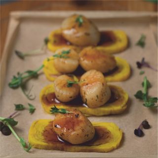 Морские гребешки с соусом "Унаги"