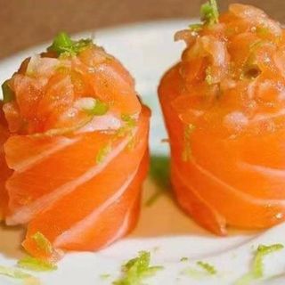 22. Gunkan De Salmón (2 Pzs.)