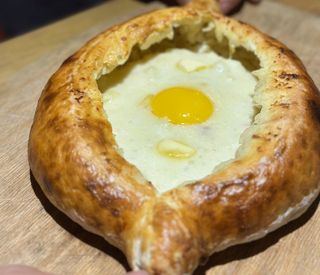 აჭარული ხაჭაპური 6 ყველით