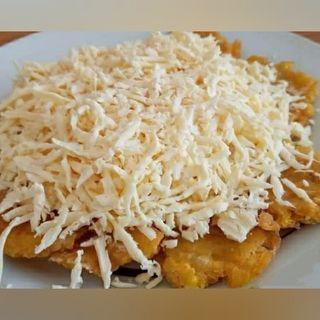 Tostones Con Queso