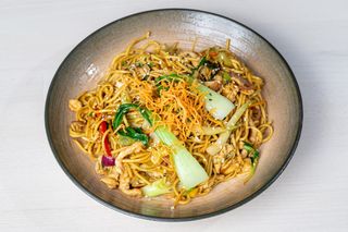 Raku Chicken hakka noodles 310g