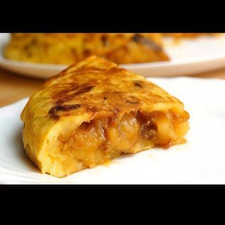 Tortilla de patatas y cebolla