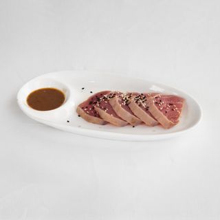196. Tataki maguro