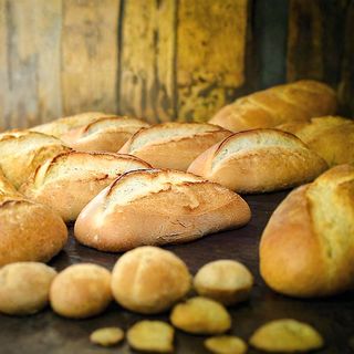 Белый батон