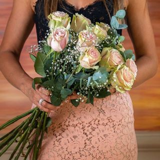 Ramo de 12 Rosas Frutetto