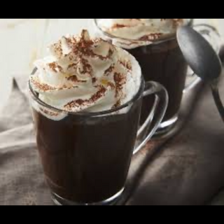 Cioccolato calda con panna