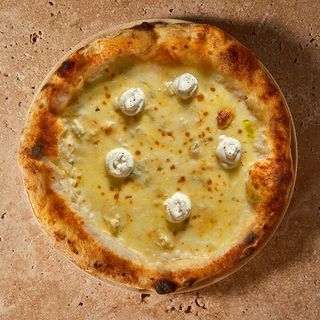 Pizza Tutti Formaggi