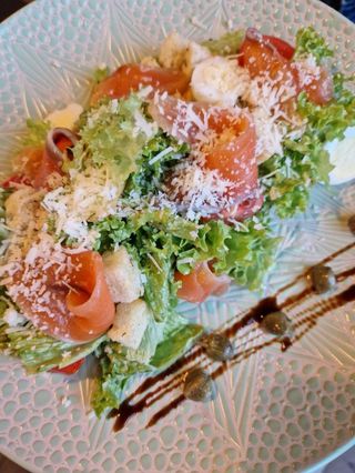 Цезар з лососем 