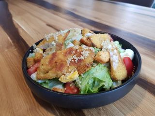 Салата Бяла риба с киноа