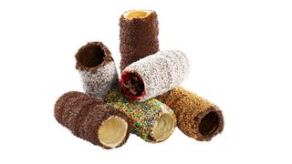 Kołacz Premium mus malinowy z posypką Lion