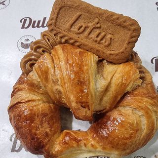 Croisant Relleno de Lotus