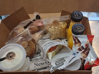 Desayuno especial (para 2 personas) en Caja