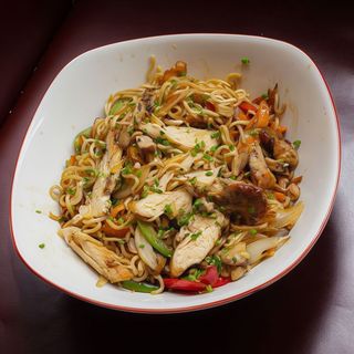 YAKISOBA DE POLLO