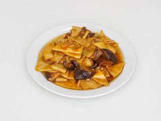 22. Bambú y setas chinas salteadas