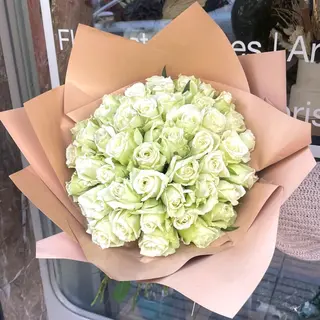 Bouquet de 75 Roses Blanches