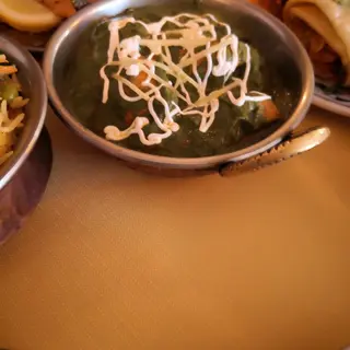 Saag Chicken 