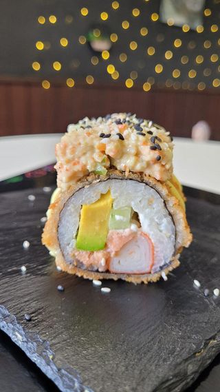 Roll Tempura Crunch Especial (10 Pzs.)