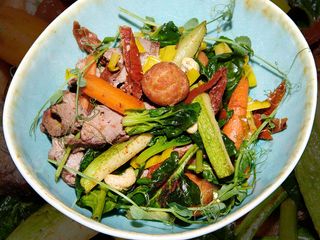 Салат з телятиною на грилі (220g)