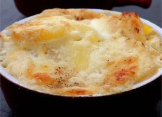 Piept de pui cu ciuperci și cartofi la cuptor