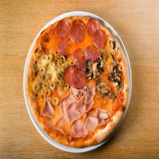 Pizza Cuatro Estaciones