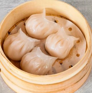 89X. Gyoza de gambas al vapor 