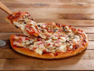 Pizza Funghi Prosciuto (30 Cm.)