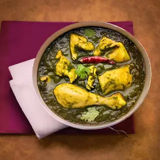 Pollo Saagwala