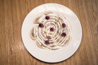 Pierogi z wiśniami 8szt 