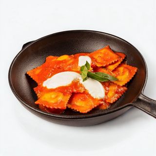 Ravioli pomodoro & bufala