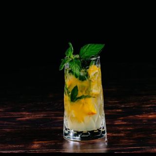 Лимонад апельсин-мʼята (230мл)