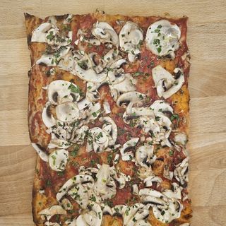 Funghi rossa teglia intera per 4/5 persone