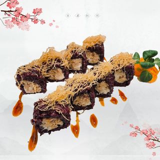 74.  Uramaki noir sake roll - 8 pezzi