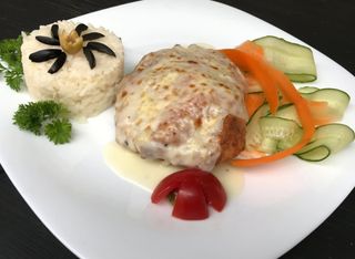 Пиле Кордон Бльо (400г)