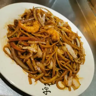 Tallarines Fritos Con Gambas