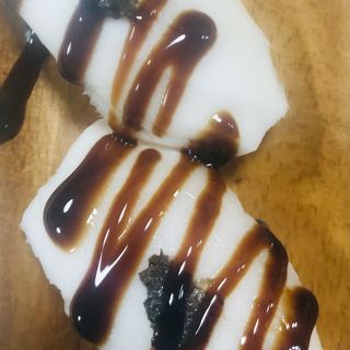 82. Sushi pez mantequilla flambeado 