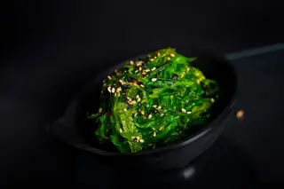 Салата уакаме (150г)
