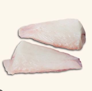 Colita de Rape piel negra nacional (500gr) cortada en dos lomos