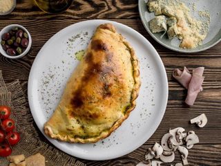 Піца Кальцонэ/Calzone (450g)