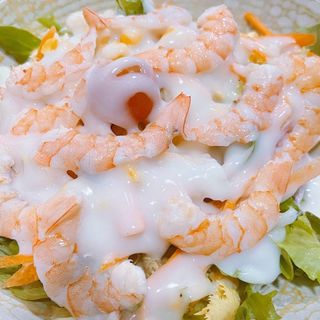 ensalada de gambas