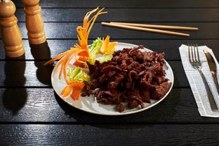 Vită uscată cu chimen și usturoi