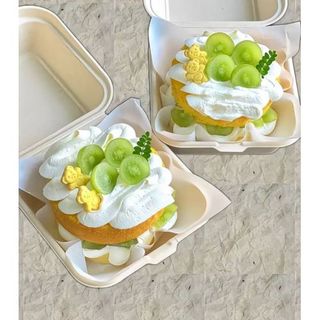 Mini Fluffy Fruit Cakes