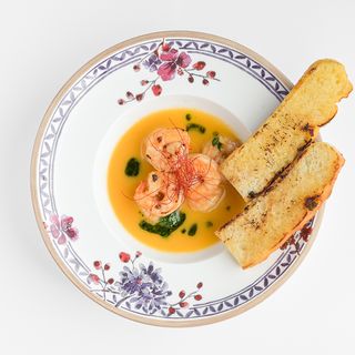 Creveți prăjiți în unt cu usturoi și ierburi (180 g)