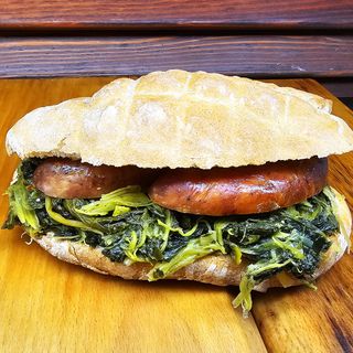 Panino salsiccia e broccoletti