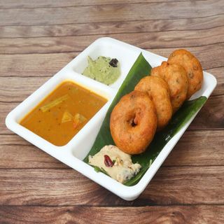 Vada Sambar (4pc)