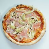 Pizza Capricciosa Ø 32cm