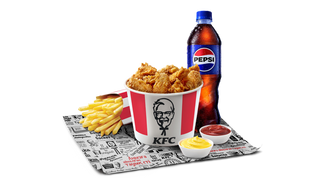 8 Крылышек + 8 Стрипсов Комбо