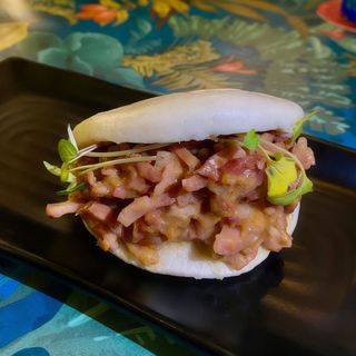 Pan bao de queso Herreño y bacon