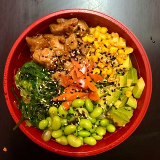 Poke Bowl Pollo Yakitori