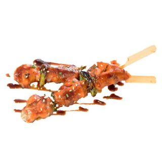 102. Kushiyaki De Pollo (2 Uds.)